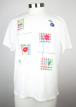 Load image into Gallery viewer, Daisy Tee
